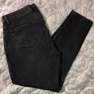 1822 BLACK JEGGING SIZE 14